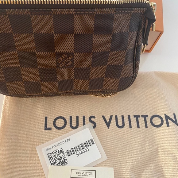 💥SOLD💥 NEW LV Mini Pochette Accessoires DE - Picture 8 of 10